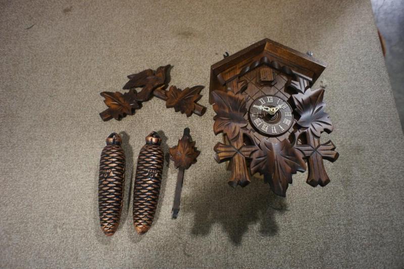 lot 74 image: Sternreiter Made in Germany Coo Clo...