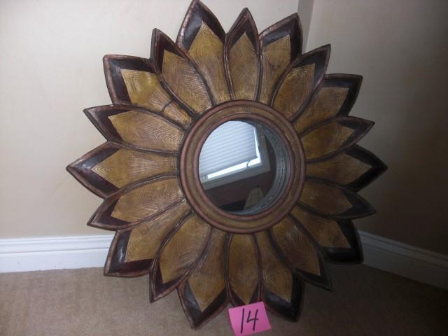 WALL HANGING WITH MIRROR