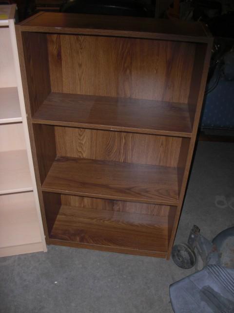 2 BOOK CASES