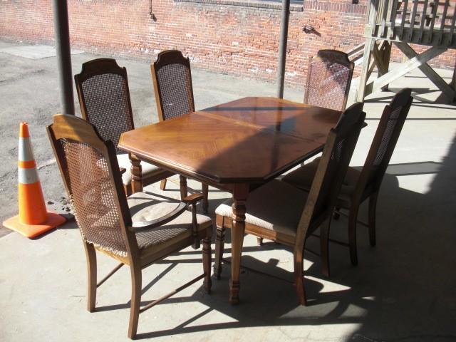 DINING ROOM TABLE
