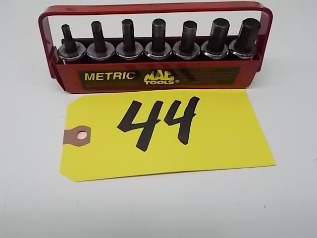 lot 44 image: Mac XT344 Metric Hex Sockets Set, 4...