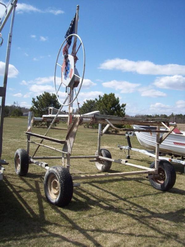 lot 6 image: Boat lift -8 ft x 7.5 ft -metal ver...