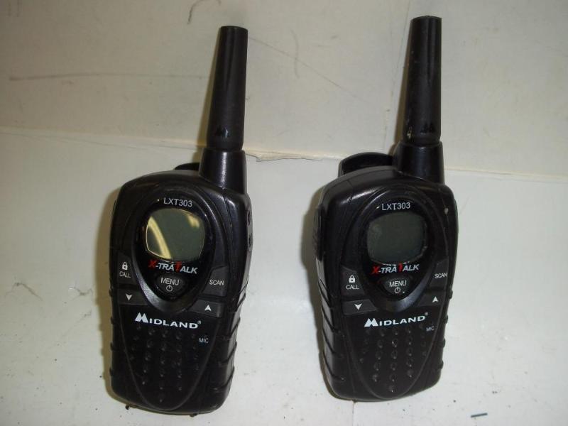 Pair Midland LXT303 Radios...