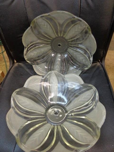 lot 100 image: 2 Glass Leaf Design Light Diffusers...