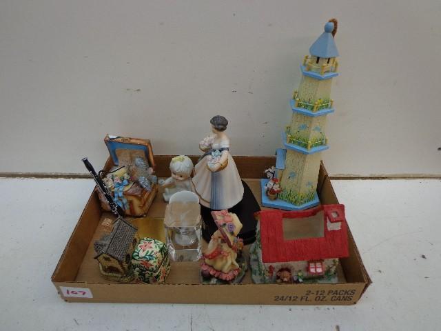 lot 107 image: Assorted Knick Knacks Lighthouse Hu...