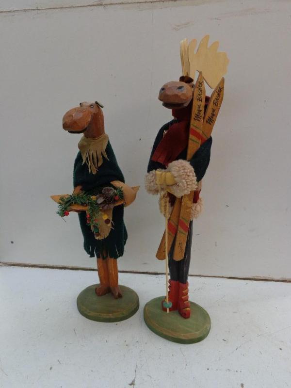 lot 120 image: Acrita&nbspHand Carved Wooden Moos...