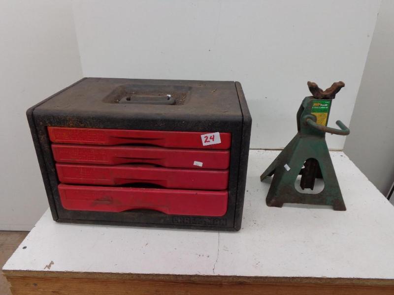 lot 24 image: 4 Drawer Tool Box Plastic 18.75&quo...