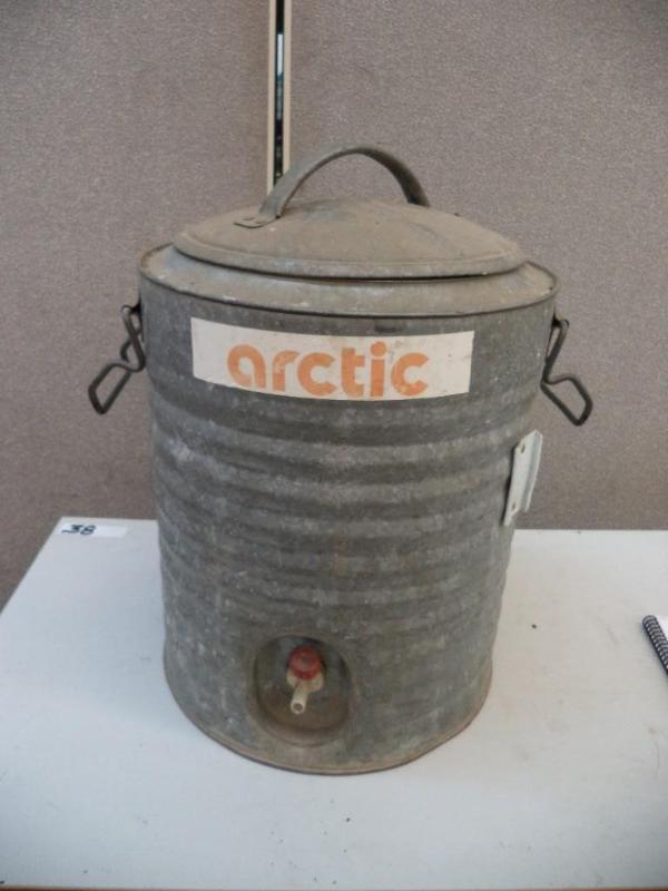 lot 69 image: Vintage Arctic Cool Insulated Water...