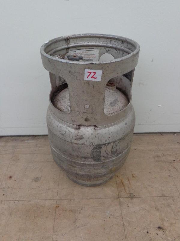 lot 72 image: 20 Pound LP Gas Tank...