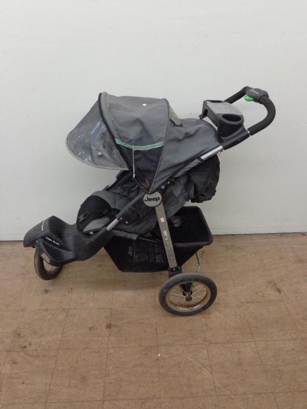 lot 77 image: Jeep Baby Stroller 3 Wheeled  ...