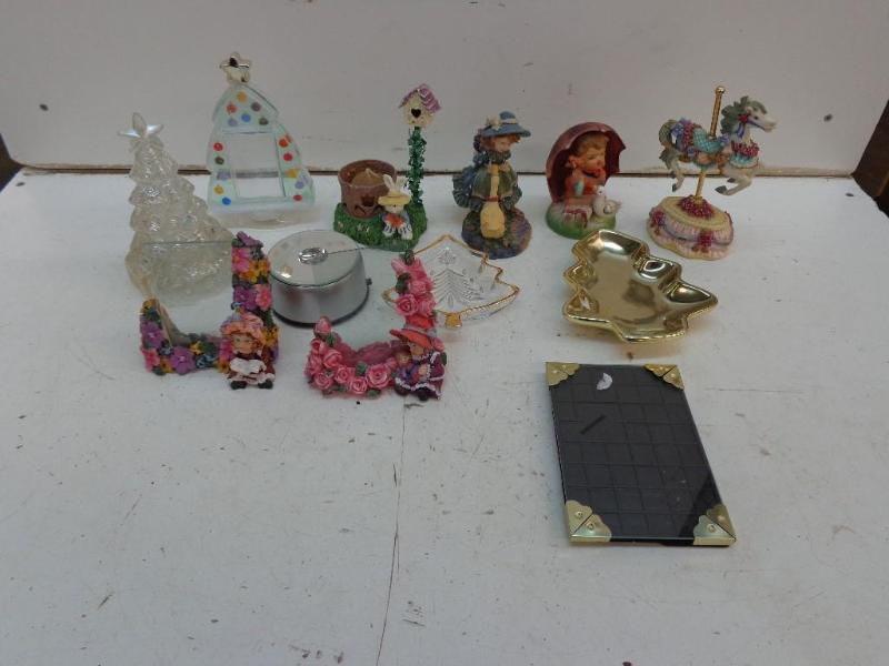 lot 91 image: Assorted Knick Knacks, Candle Holde...