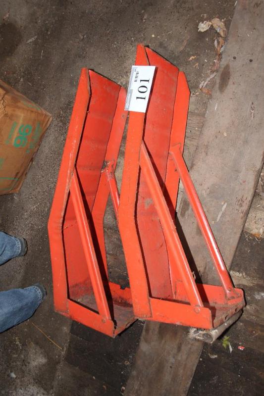 lot 101 image: Orange, Car Ramps, small...
