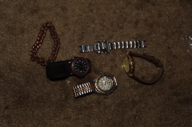 lot 45 image: Lot of (5) Items (4) Watches, (1) ...