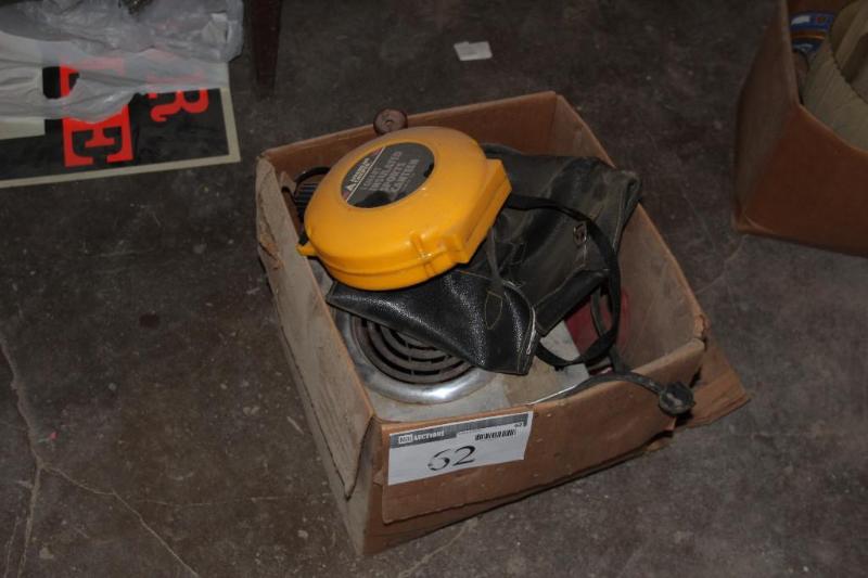 lot 62 image: Lot of Miscellaneous Items (1) Ame...