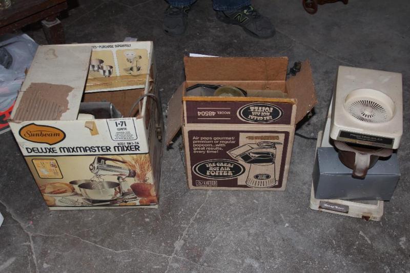 lot 67 image: Lot of (3) Boxes Deluxe Mixmaster ...