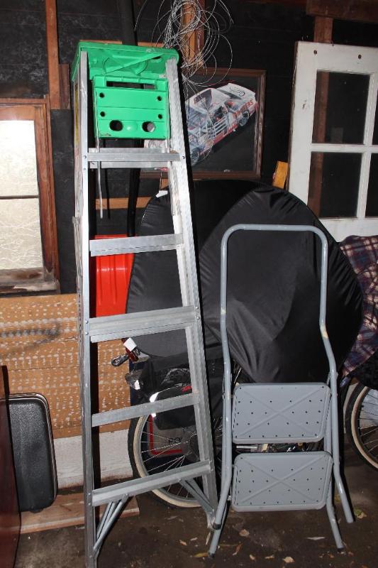lot 7 image: Lot of (2) Items Keller, 6 Alumin...