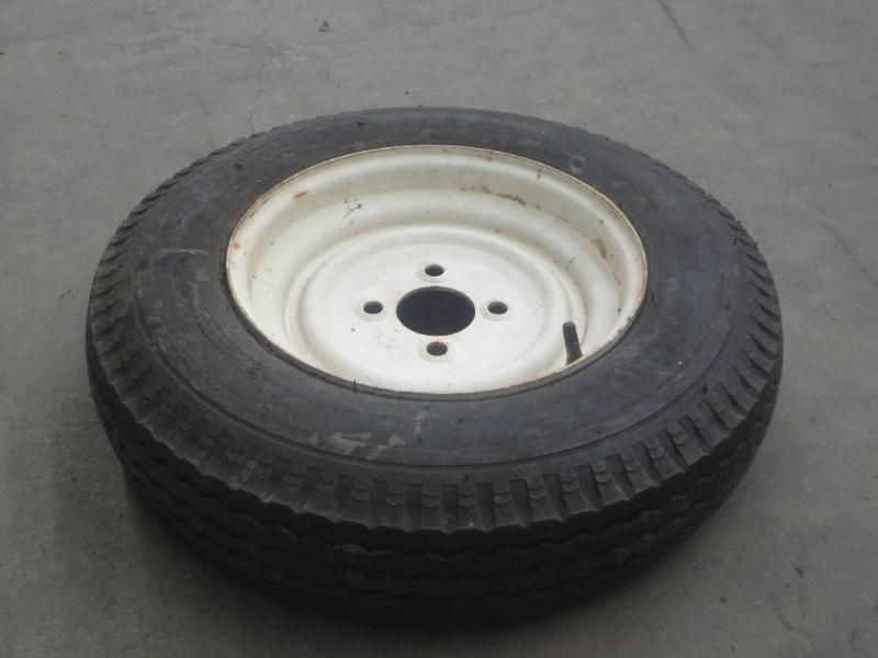 lot 111 image: 5.3012 Trailer Tire On 4-Lug Steel...