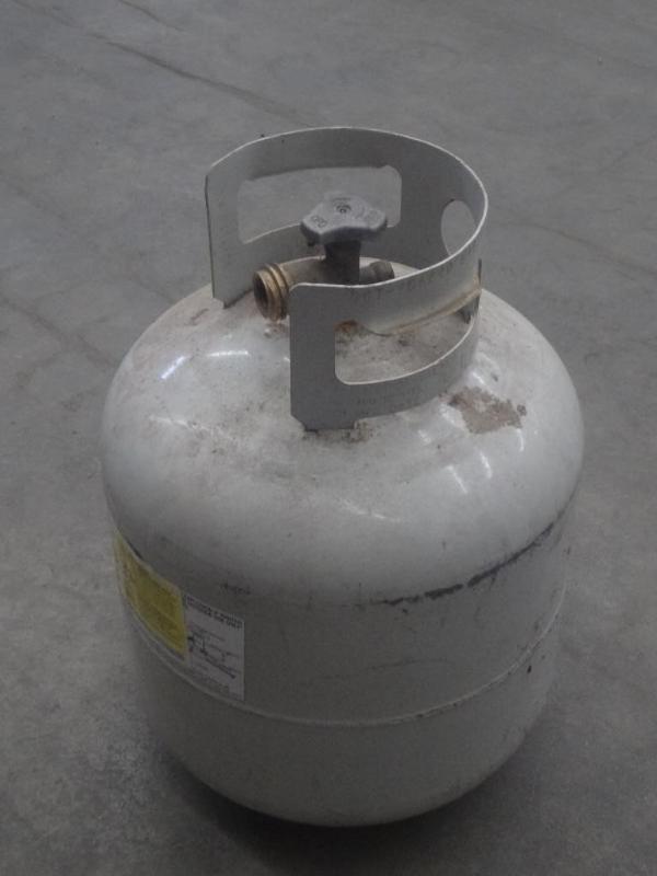 lot 115 image: 20# LP Tank With New-Style Valve...