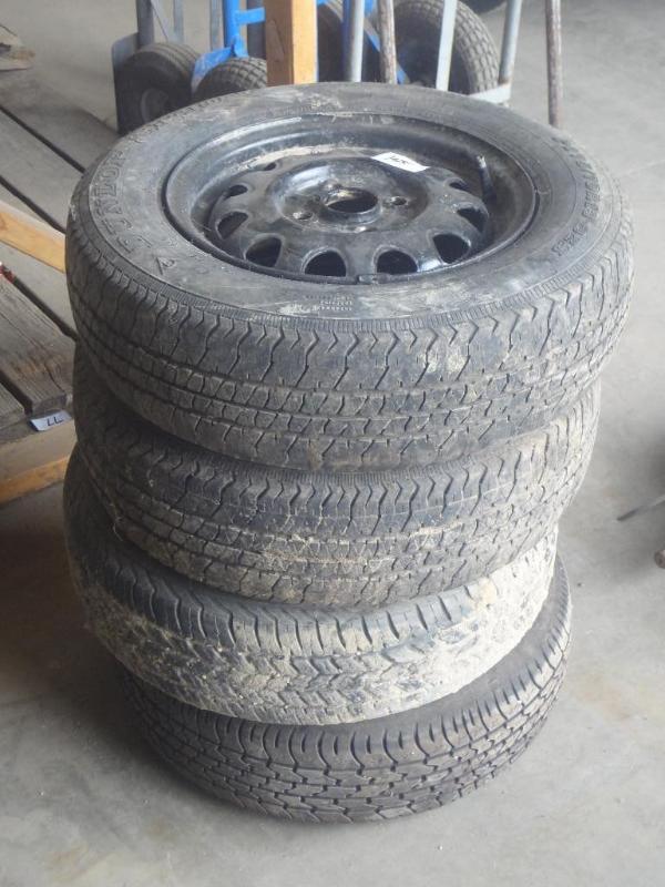 lot 145 image: (4) Dunlop SP40 AS P1757013 Tire...