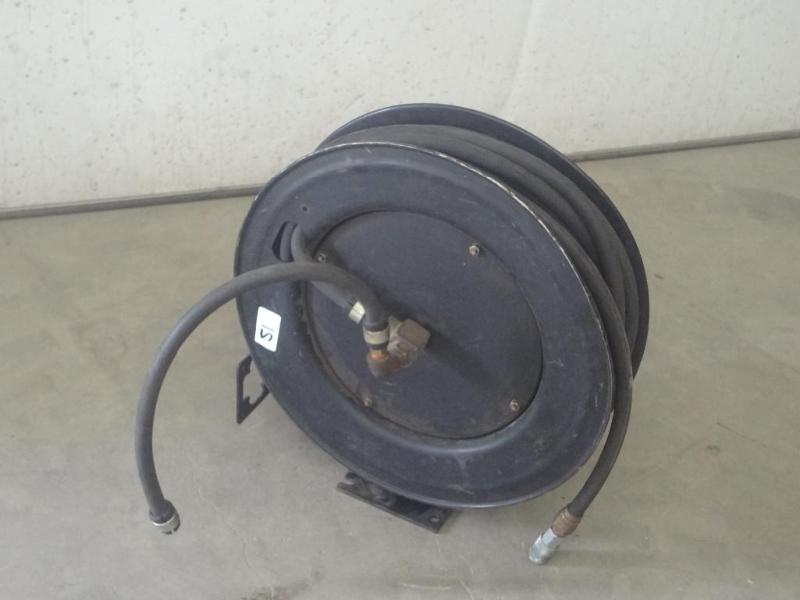 lot 51 image: Wall-Mount Air Hose Reel With Lengt...