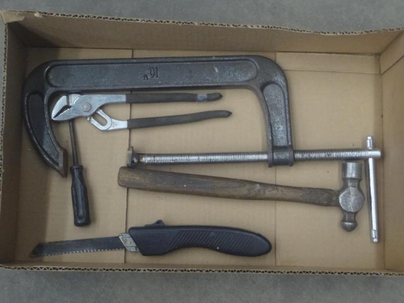 lot 85 image: Box Of Misc Hand Tools...