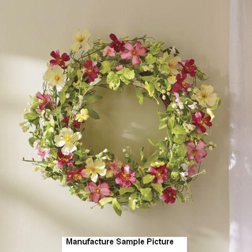 lot 77 image: 20" Cosmos Wreath -&nbspNatur...