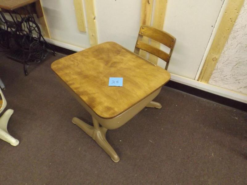Vintage desk, top adjusts so the an...