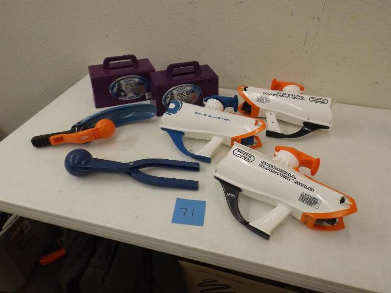 Wham-o Brand snow ball blasters and...