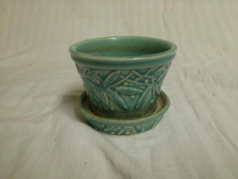 Vintage 1950s McCoy Small green Pl...