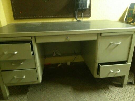 Large heavy metal deskgreat shape...