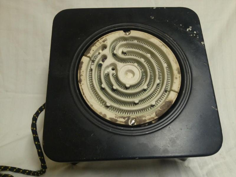 1946 Hot Plate--New Still in Box. G...