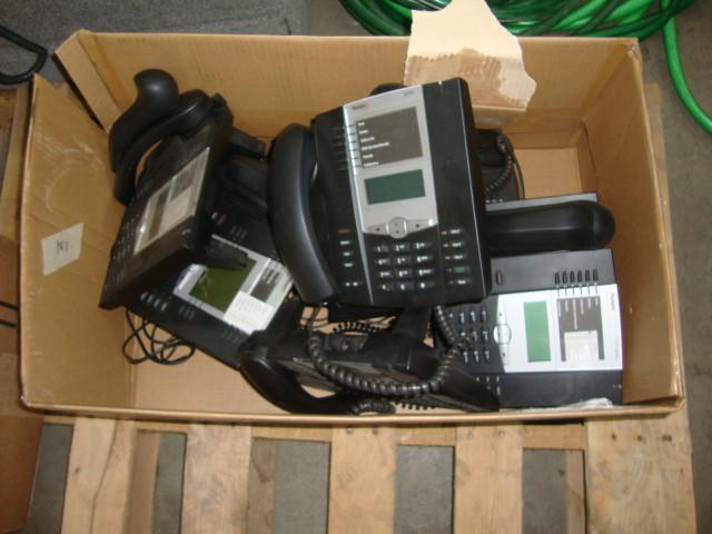 lot 106 image: Lot of 8 Office Phones, Packet 8 67...