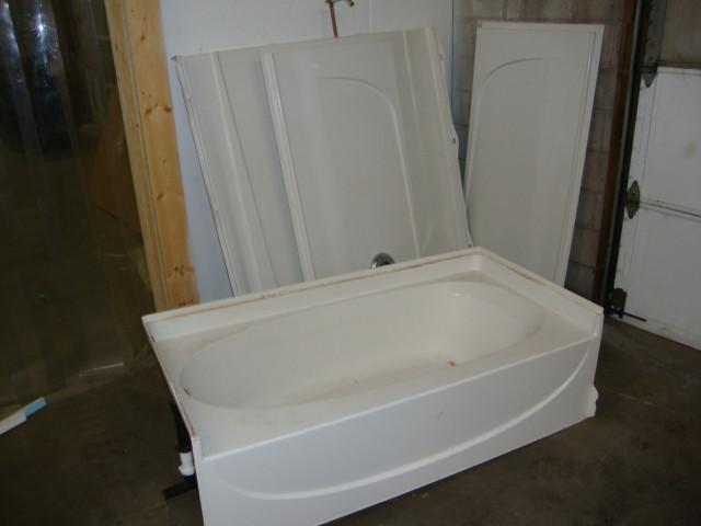 lot 151 image: Bathtub with Shower Surround, tub d...