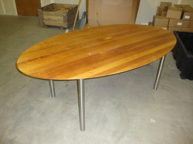 lot 164 image: Oval Table, 80in x 44in x 29, some ...