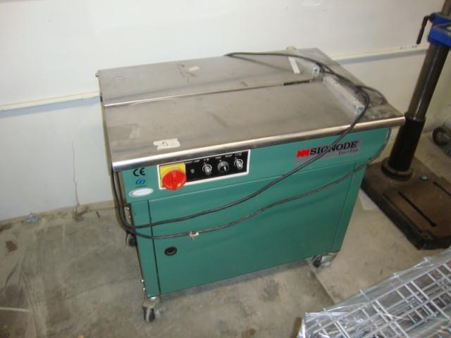 lot 3 image: Signode Table-Tyer Box Strapper or ...