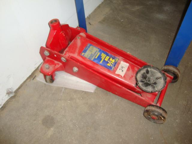lot 51 image: 2 14ton Floor Jack, no handle...