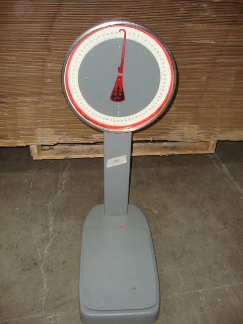 lot 60 image: Scale, 70lb capacity...