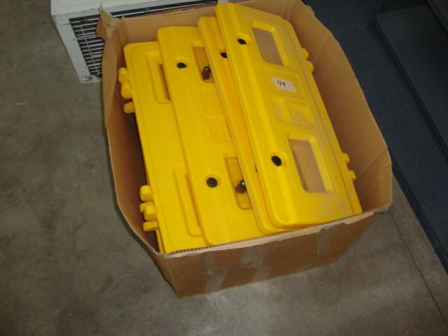lot 69 image: Lot of 14 Jonesco Fire Extinguisher...