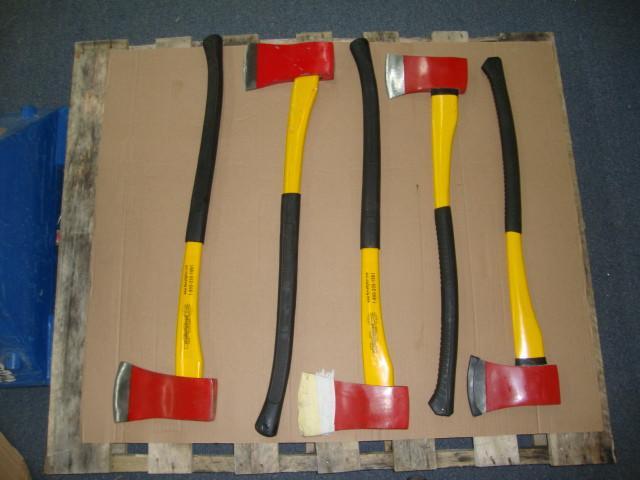 lot 75 image: Axes, lot of 5, new, may have minor...