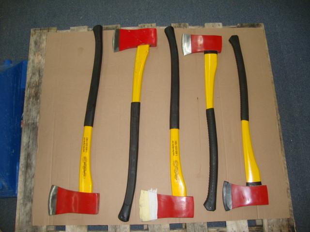 lot 78 image: Axes, lot of 5, new, may have minor...