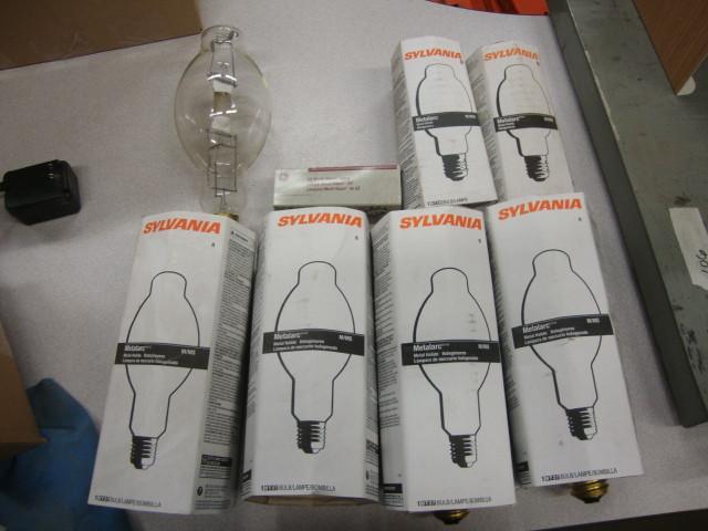 lot 88 image: Lot of Metal Halide Shop Lights, 5x...