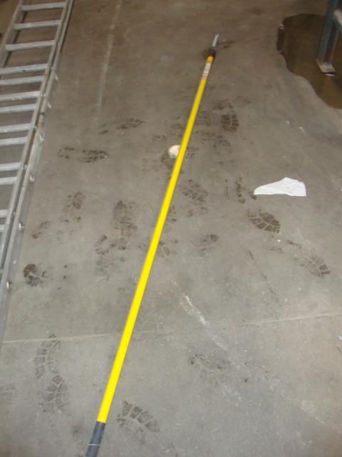 lot 92 image: Mr LongArm 8ft to 23ft Extending Po...