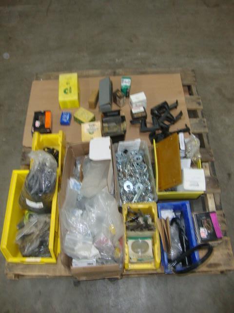 lot 95 image: Large Lot of Hardware, nuts, bolts,...