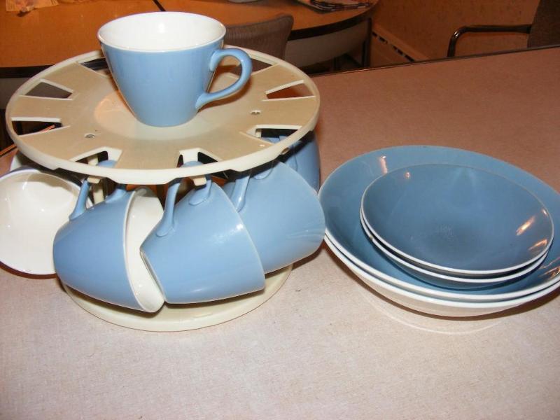 lot 137 image: Lot of Vintage Dishes, Coffee Cups ...