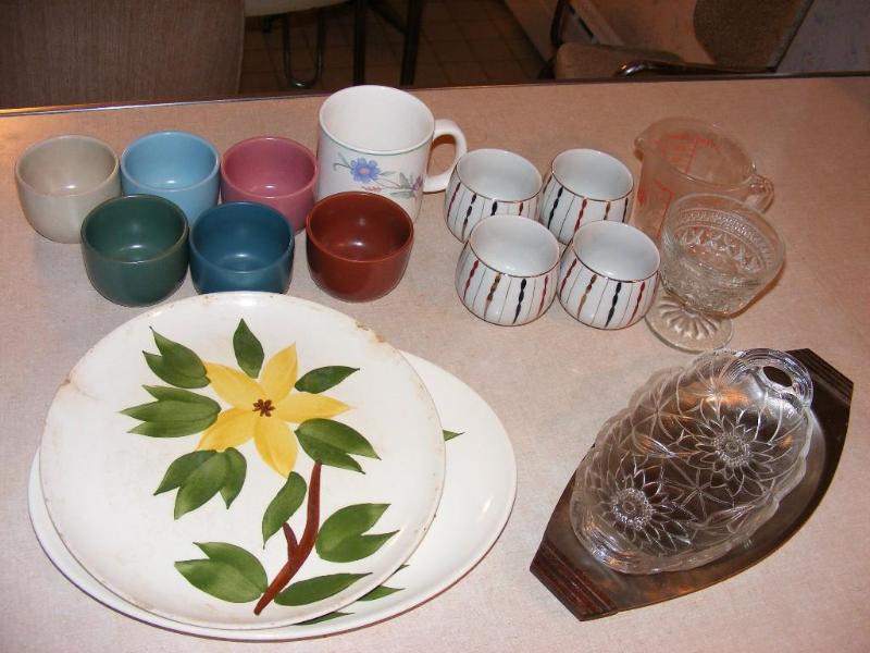 lot 139 image: Misc Kitchen Lot