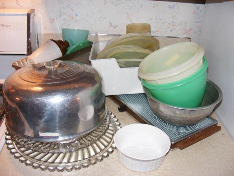 lot 178 image: Lot of Kitchen Items...
