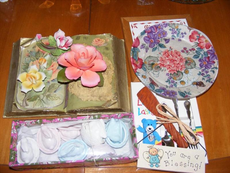 lot 191 image: Lot of Misc Decorative Items...