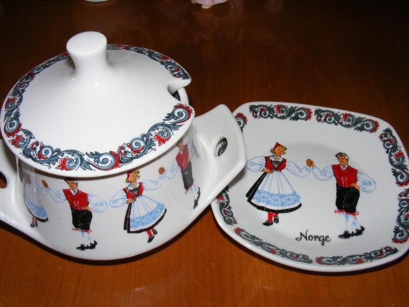 lot 198 image: Figgjo Flint Norway, Plate and soup...