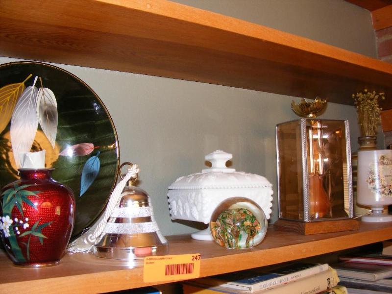 lot 247 image: Shelf of Decorative Items...