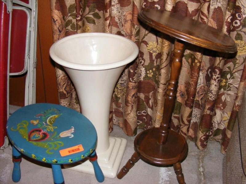 lot 273 image: Lot of Misc Items, storage boxes, b...